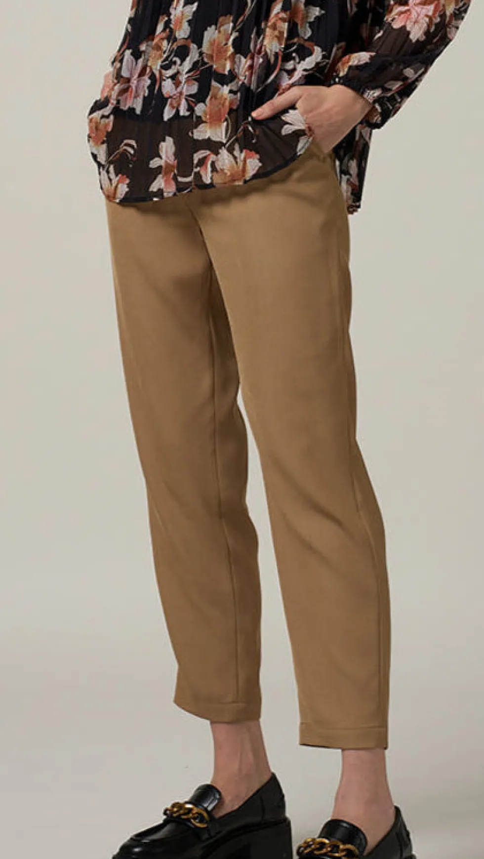 agent-pant-camel-IBpAqqGI-0.webp Pants Edit|Madly Sweetly>Madly Sweetly Agent Pant - Camel