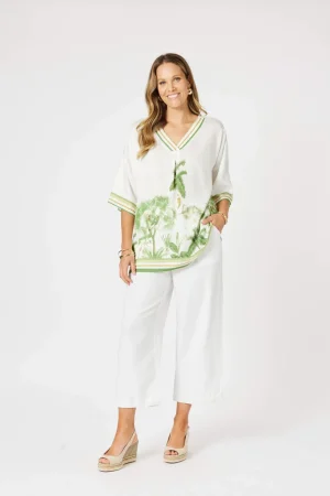 Tops|Tops>Clarity Amazon Print V Neck Top