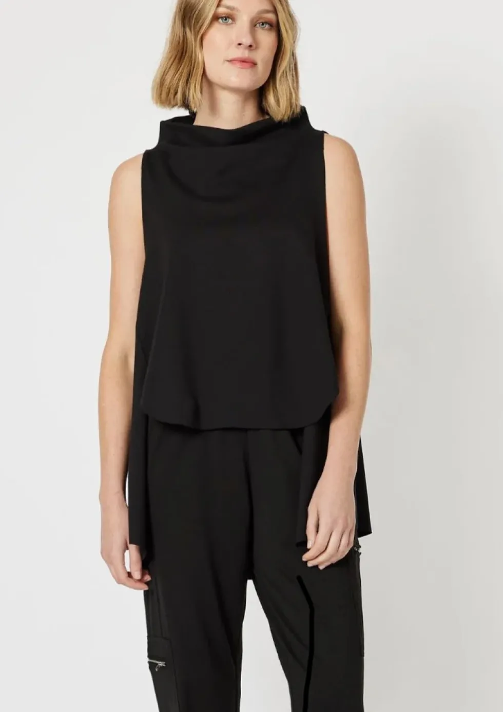 cameron-layer-top-black-size-lyxFntmG-2.webp Tops|Tops>Clarity Cameron Layer Top - Black Size 16