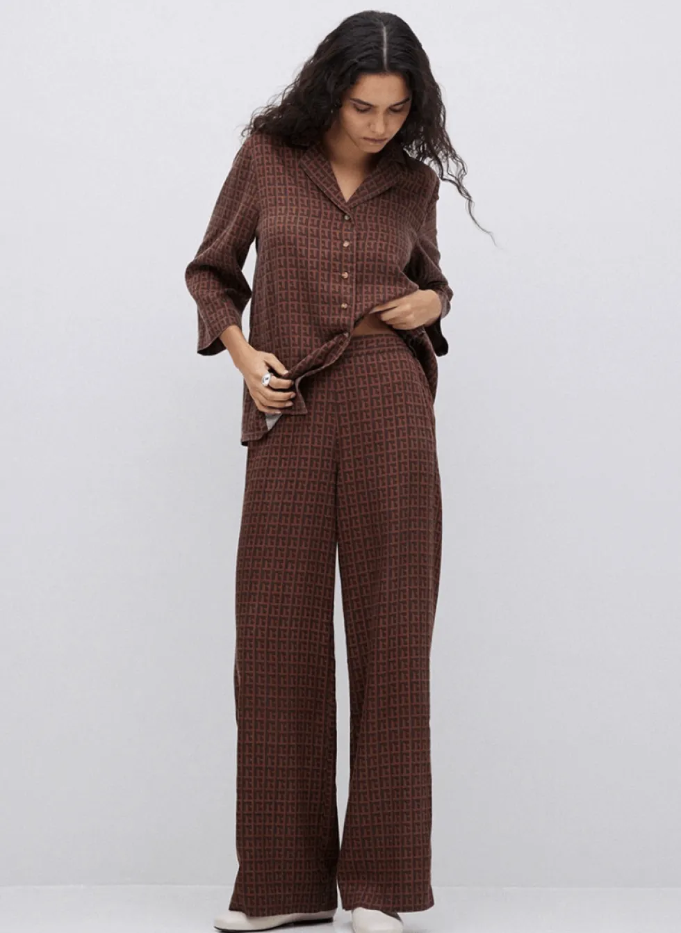 chocolate-tencel-wide-leg-pant-nLLPHVnP-3.webp Pants Edit|Yerse>Yerse Chocolate Tencel Wide Leg Pant