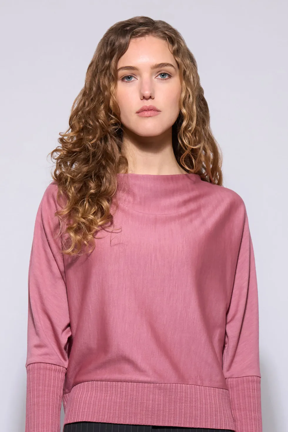 dolman-merino-knit-top-zephy-kaIbVtrG-1.webp Knitwear|Neris>Neris Dolman Merino Knit Top - Zephyr