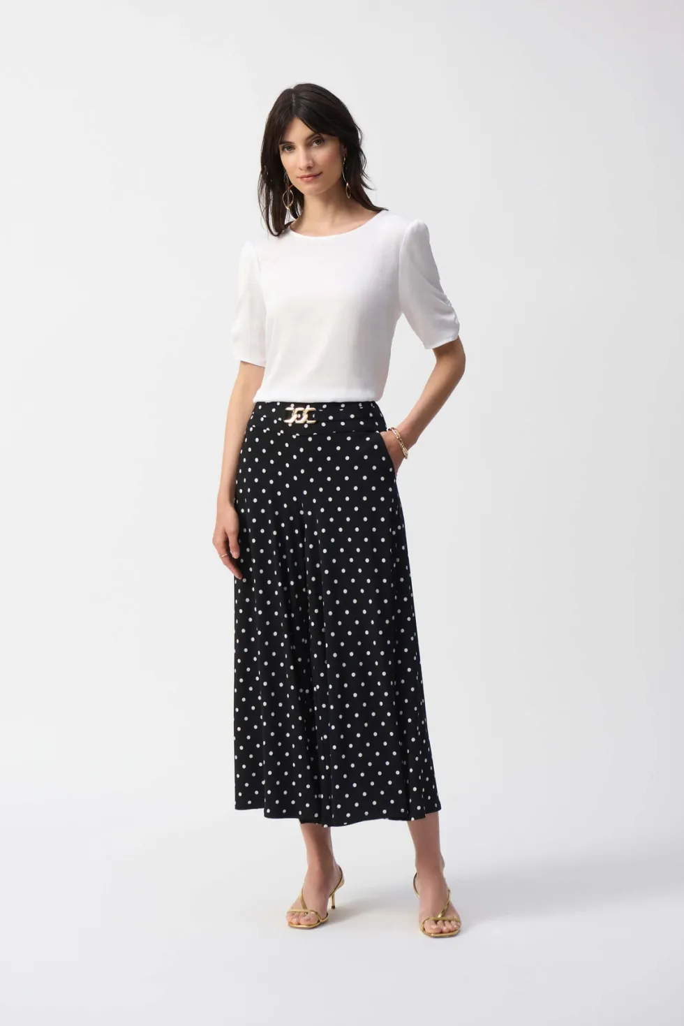 hammered-satin-straight-top-YijTDRBT-2.webp Tops|Tops>Joseph Ribkoff Hammered Satin Straight Top - White 251119 Size 12