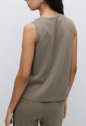 Knitwear|Jackets>Yerse Khaki Cotton Knit Vest