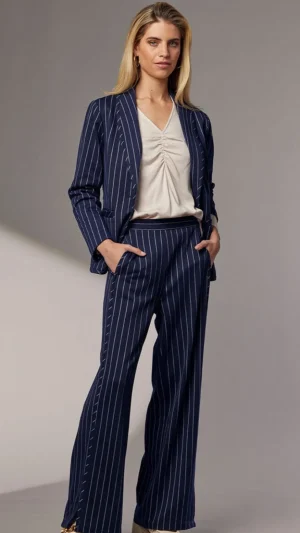 Dress Pants|Casual Pants>Madly Sweetly Navy Stripe Capone Pant Size 8
