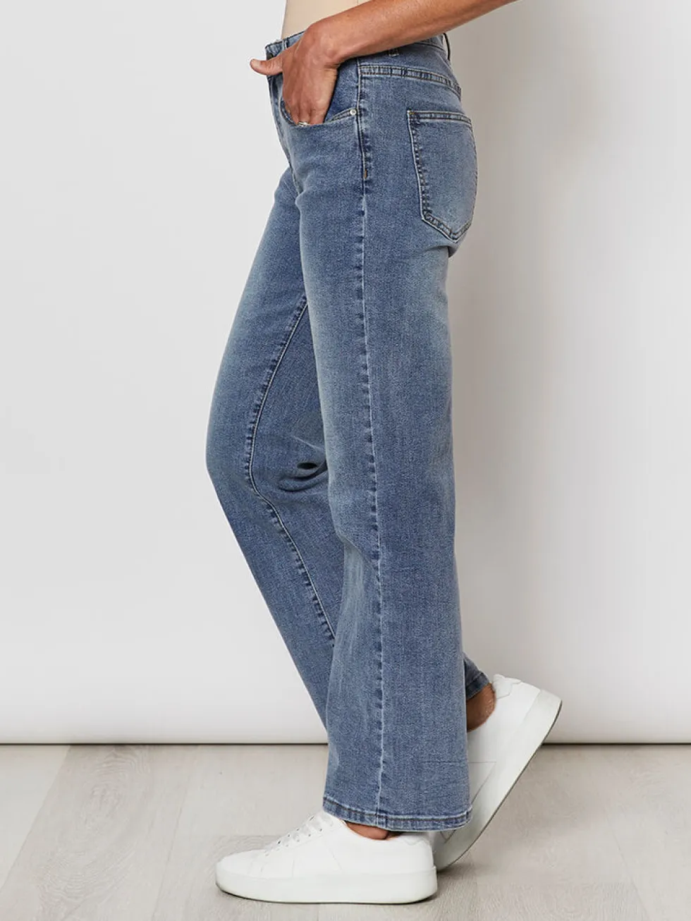 vicki-bootcut-jean-blacklite-d-NGJKPuEn-3.webp Jeans|Denim>Threadz Vicki Bootcut Jean Black/Lite Denim